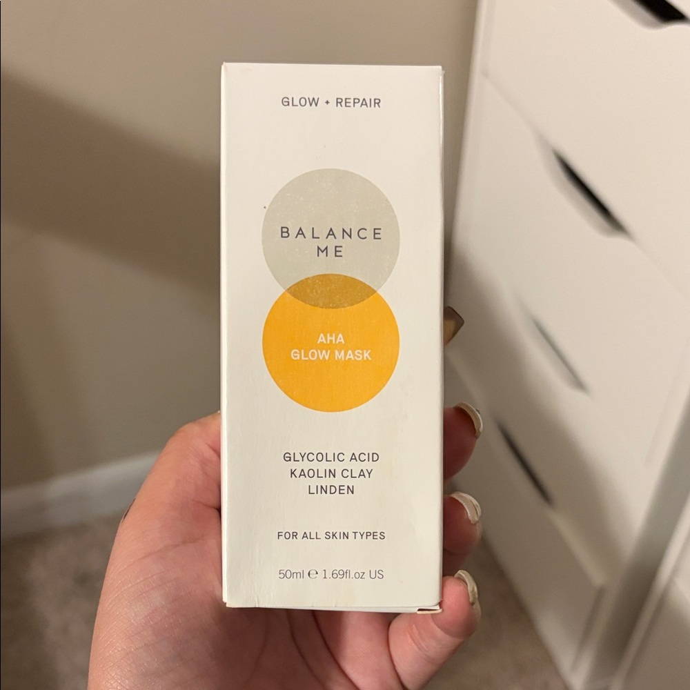 Balance Me AHA Glow Mask - Yellow & Cream